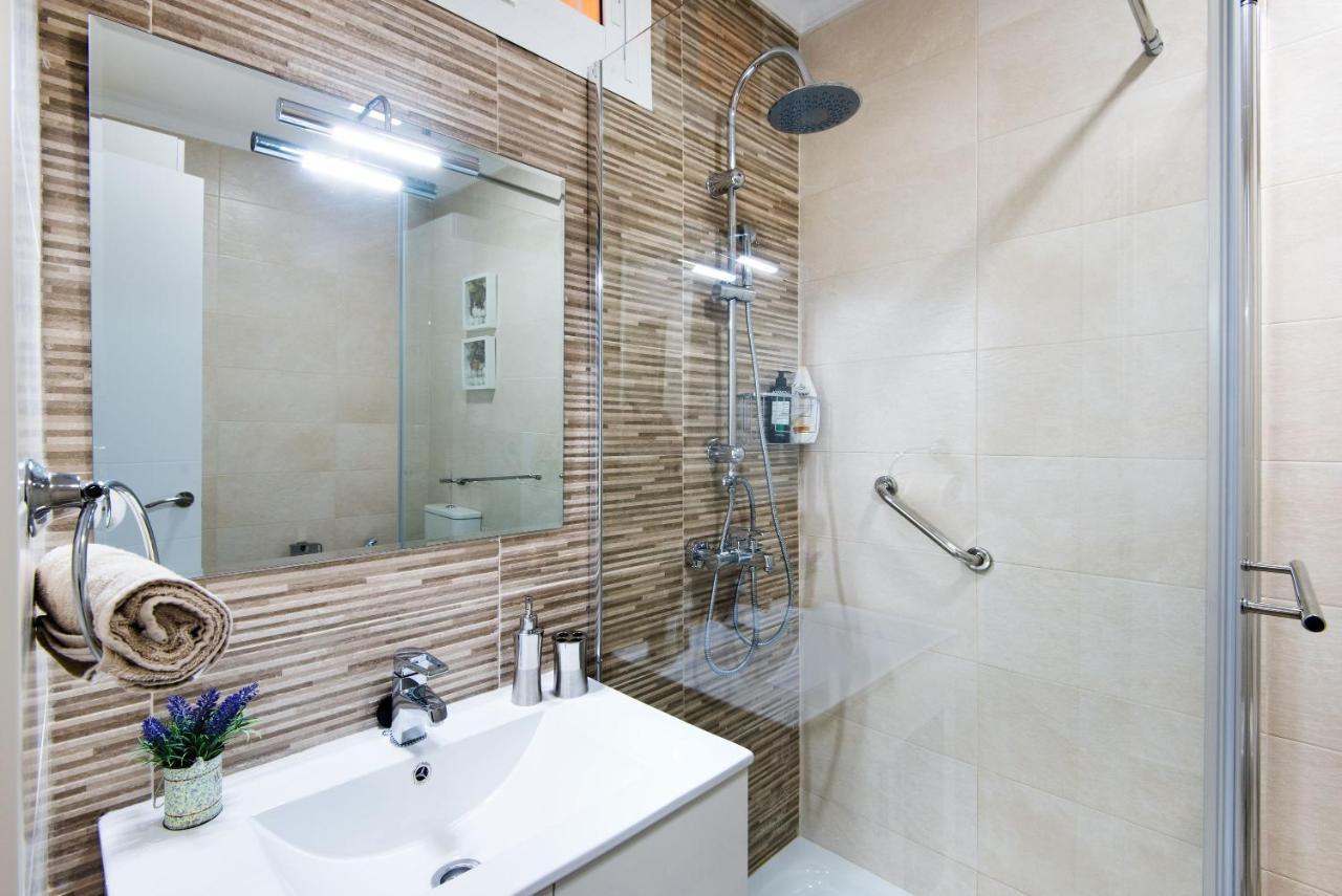 Beachfront Apartment Puerto Marina Benalmadena Bagian luar foto